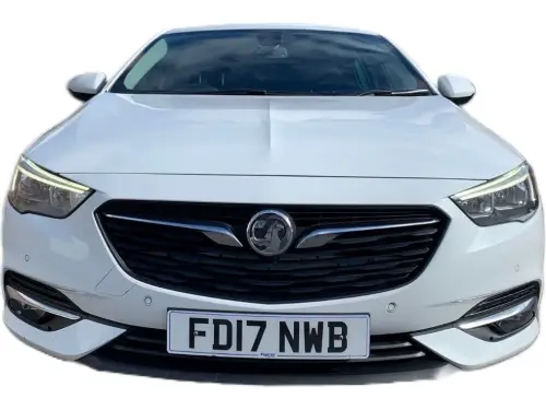 Vauxhall Insignia FD17 NWB