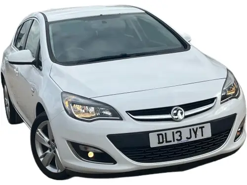 Vauxhall Astra DL13 JYT