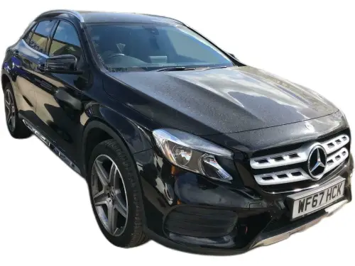 Mercedes-Benz GLA 200 AMG Line D WF67 HCK