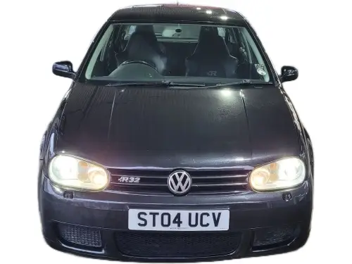 Volkswagen Golf ST04 UCV