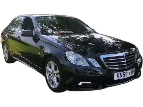 Mercedes-Benz E KN59 YAH