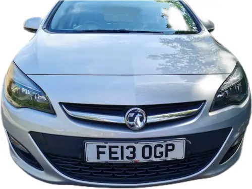 Vauxhall Astra Exclusiv 98 FE13 OGP