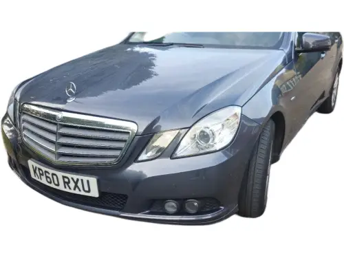 Mercedes-Benz E KP60 RXU