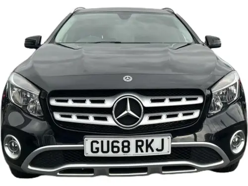 Mercedes-Benz GLA GU68 RKJ