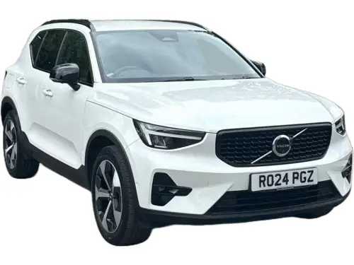 Volvo XC40 + B3 MHEV Auto RO24 PGZ