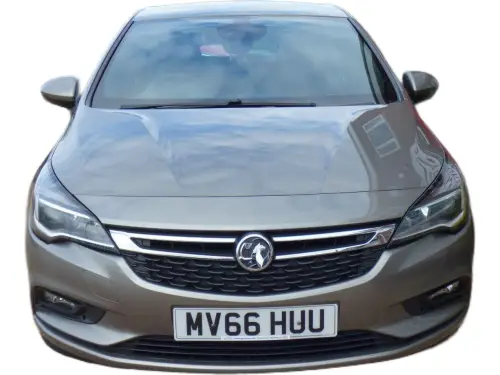 Vauxhall Astra MV66 HUU
