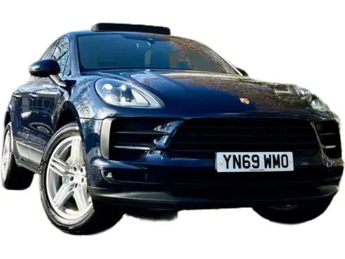 Porsche Macan YN69 WMO