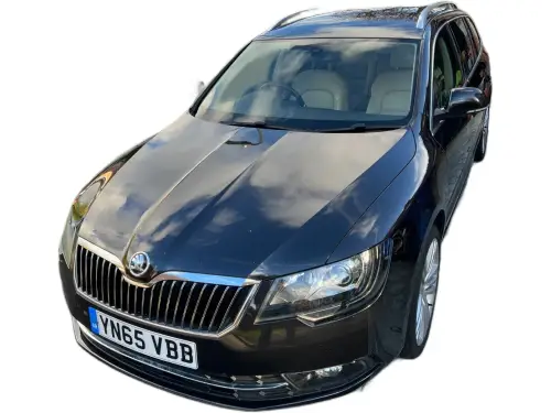 Škoda Superb YN65 VBB