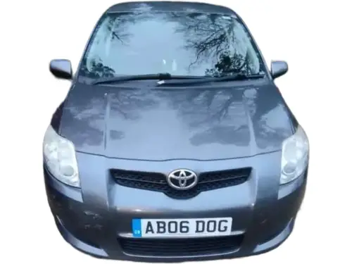 Toyota Auris AB06 DOG