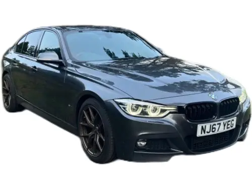 BMW 330 NJ67 YEG