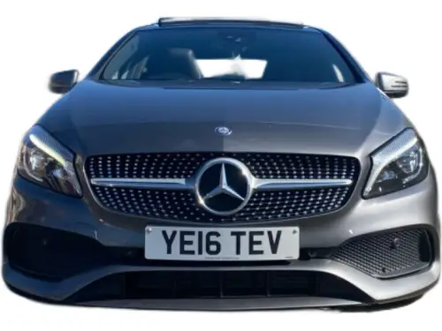 Mercedes-Benz A 180 D AMG Line Premium + A YE16 TEV