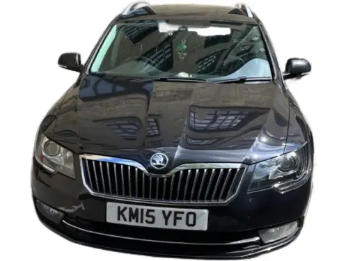 Škoda Superb KM15 YFO
