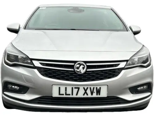 Vauxhall Astra LL17 XVW