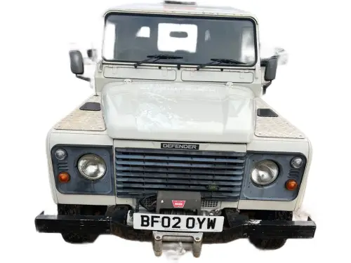 Land Rover Defender BF02 OYW