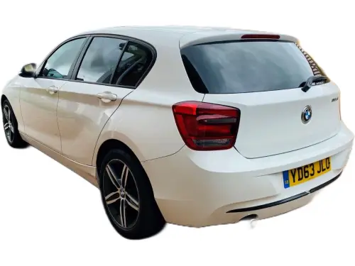 BMW 116d Sport YD63 JLO