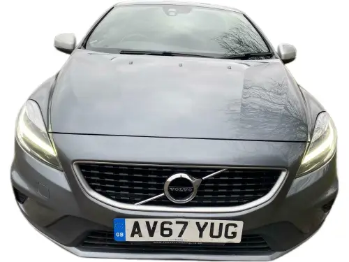 Volvo V40 R-Design Nav + D4 AV67 YUG
