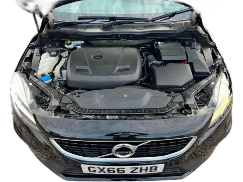 Volvo V40 R-Design T2 GX66 ZHB