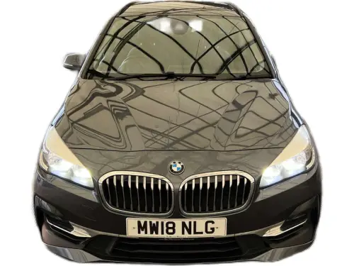 BMW 218i Luxury MW18 NLG
