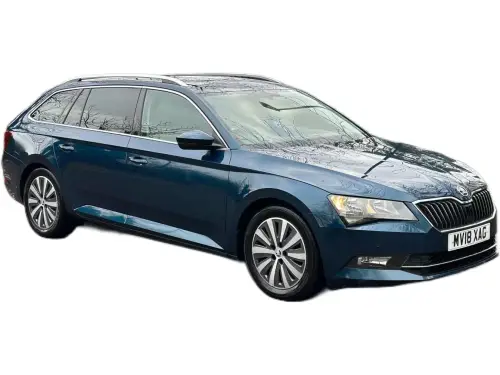 Škoda Superb MV18 XAG