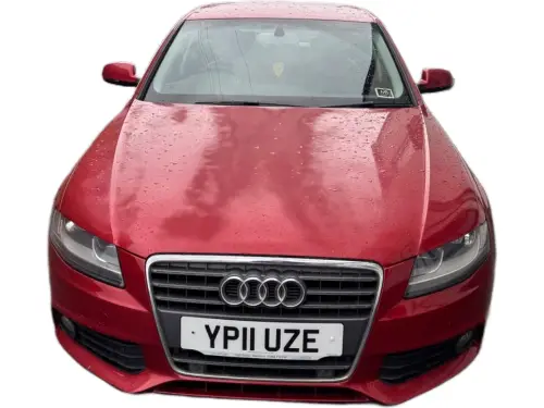 Audi A4 YP11 UZE