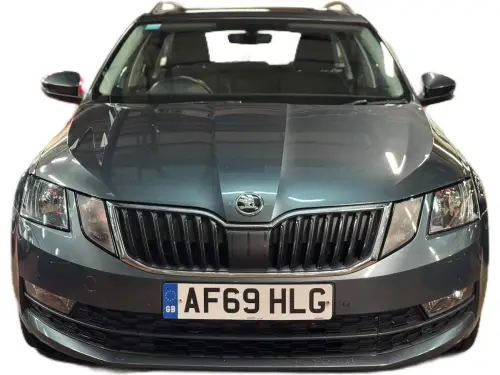 Škoda Octavia AF69 HLG