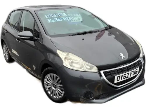 Peugeot 208 OY62 FUB