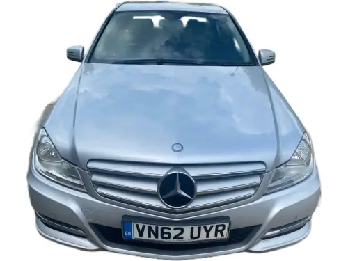 Mercedes-Benz C220 Executiv SE CDI Blue-CY A VN62 UYR