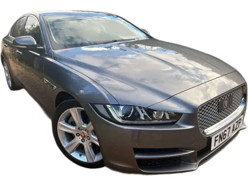 Jaguar XE FN67 AZP