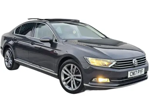Volkswagen Passat CN17 PYF