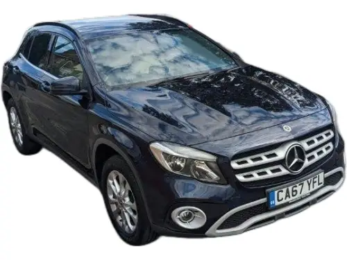 Mercedes-Benz GLA CA67 YFL