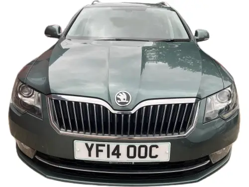 Škoda Superb YF14 OOC