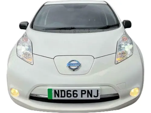 Nissan Leaf Tekna 30KWH ND66 PNJ
