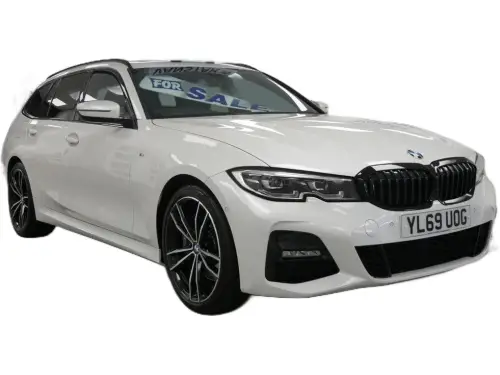 BMW 330 YL69 UOG
