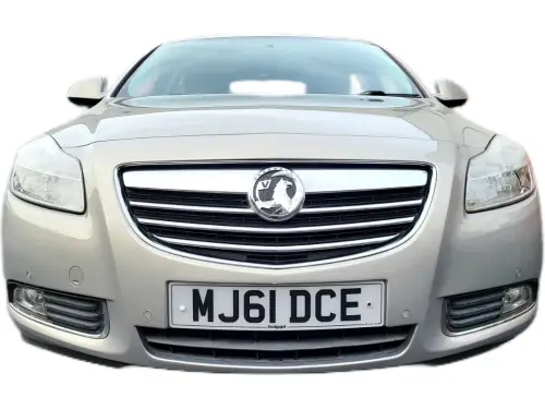 Vauxhall Insignia MJ61 DCE