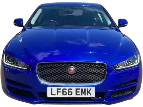 Jaguar XE Prestige D LF66 EMK