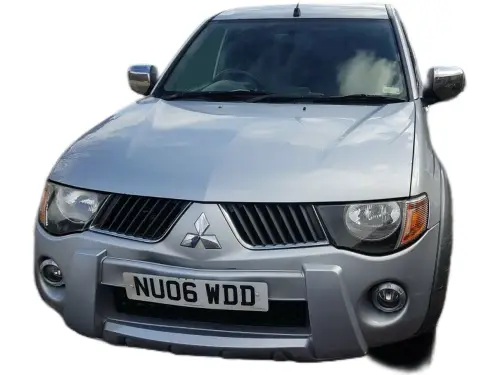 Mitsubishi L200 Warrior DI-D D/C A NU06 WDD