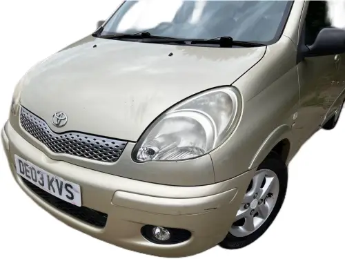 Toyota Yaris DE03 KVS