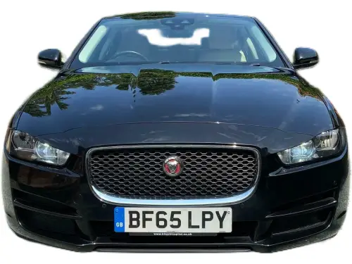 Jaguar XE Prestige D BF65 LPY