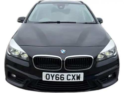 BMW 216 OY66 CXW