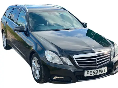Mercedes-Benz E220 Blue-CY Agarde CDI A PE59 VNY
