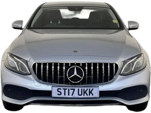 Mercedes-Benz E ST17 UKK