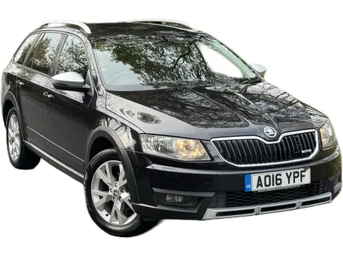 Škoda Octavia AO16 YPF