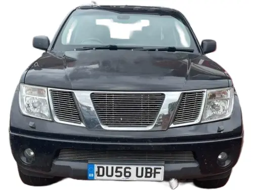 Nissan Navara dCi Aventura DU56 UBF