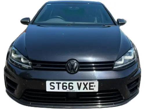 Volkswagen Golf ST66 VXE