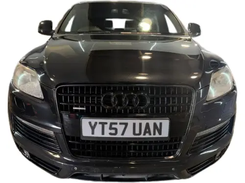 Audi Q7 YT57 UAN