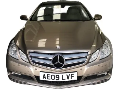 Mercedes-Benz E AE09 LVF