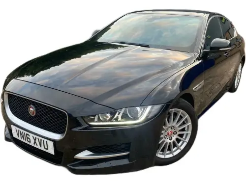 Jaguar XE R-Sport D VN16 XVU