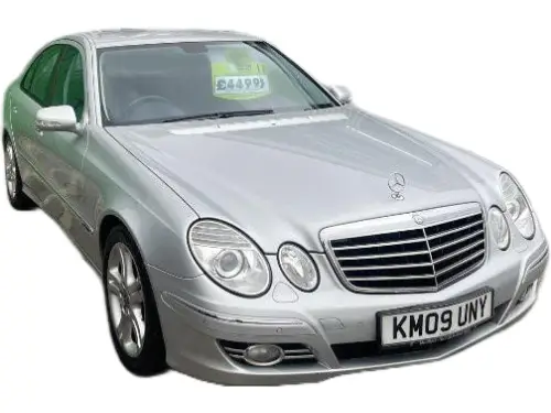 Mercedes-Benz E KM09 UNY