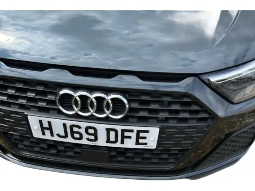 Audi A1 HJ69 DFE