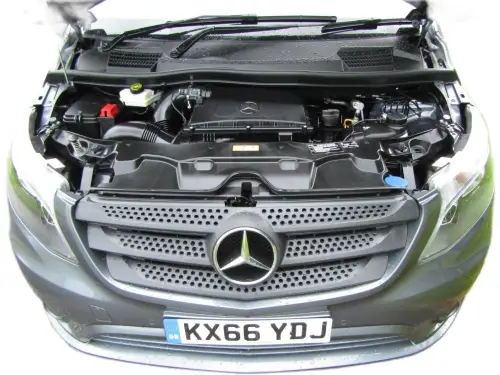 Mercedes-Benz Vito KX66 YDJ